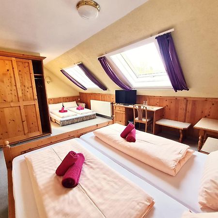 Hotel-Barbarossa-Garni Bei Hanau Rodenbach  Extérieur photo