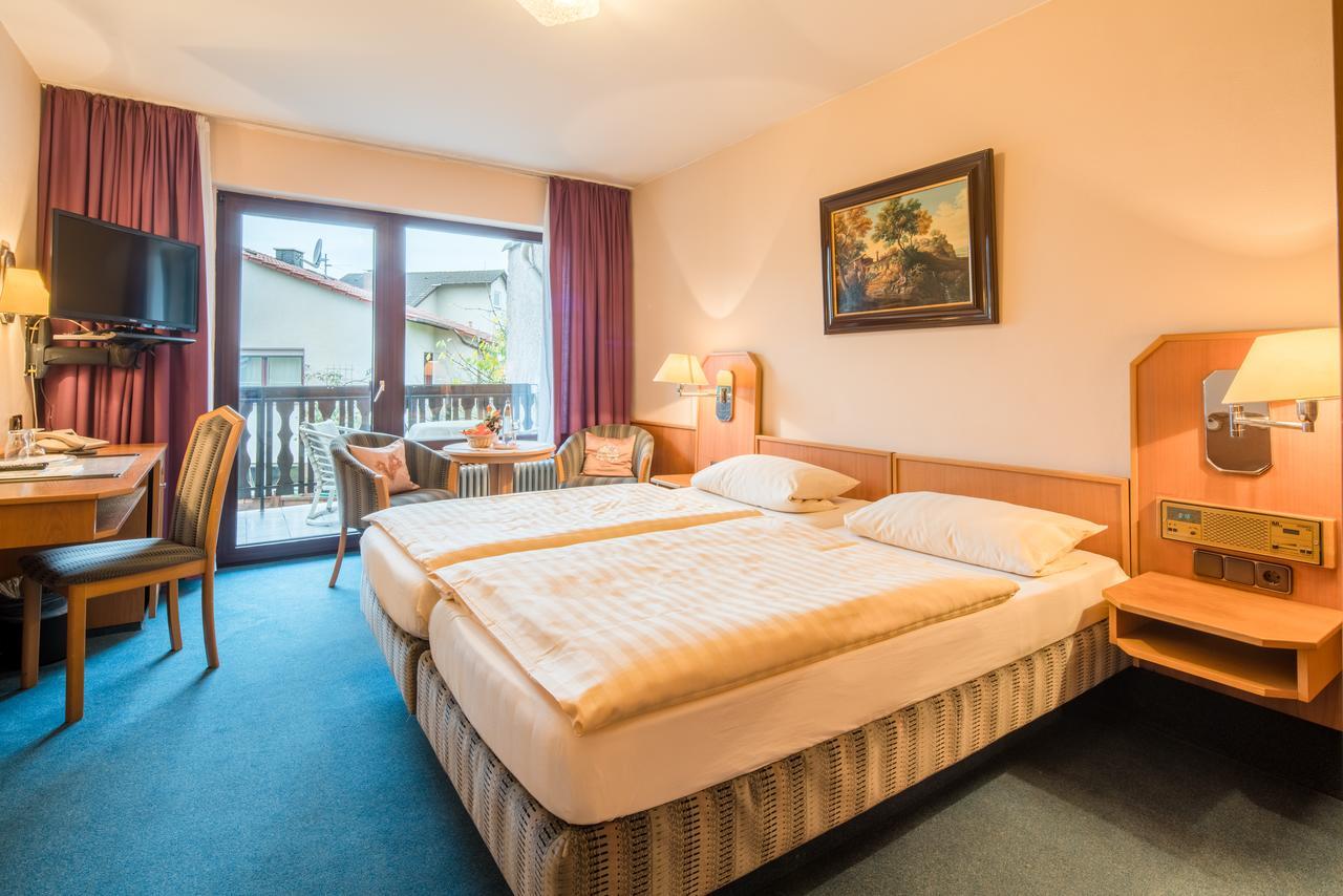 Hotel-Barbarossa-Garni Bei Hanau Rodenbach  Extérieur photo
